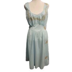 Vintage Nightgown Womens *Medium Light Blue Embroidered Midi Night Dress